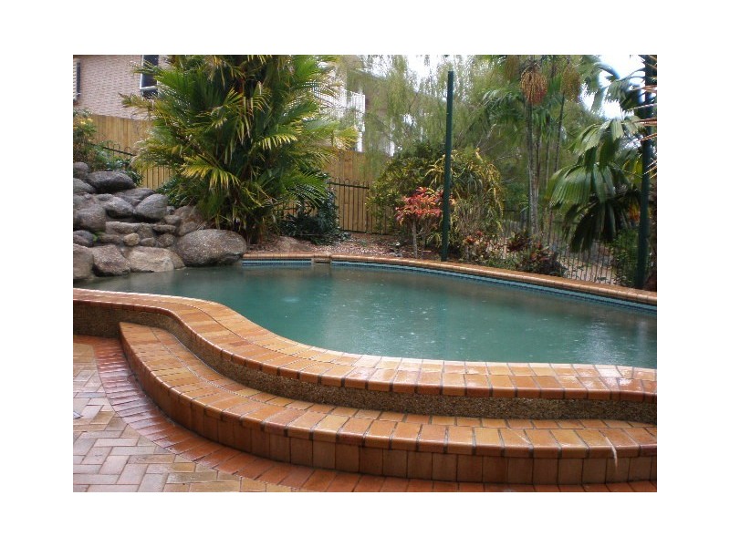 5 Wren Court, Bayview Heights QLD 4868