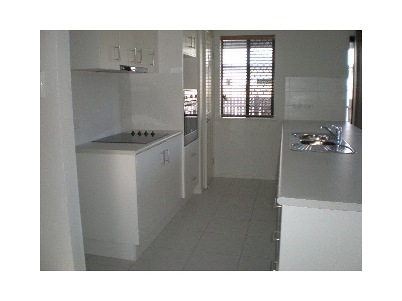28 Timberlea Drive East, Bentley Park QLD 4869