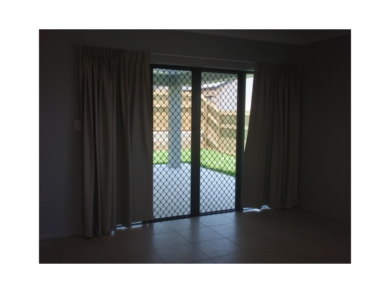 35 McEachan Street, Bentley Park QLD 4869