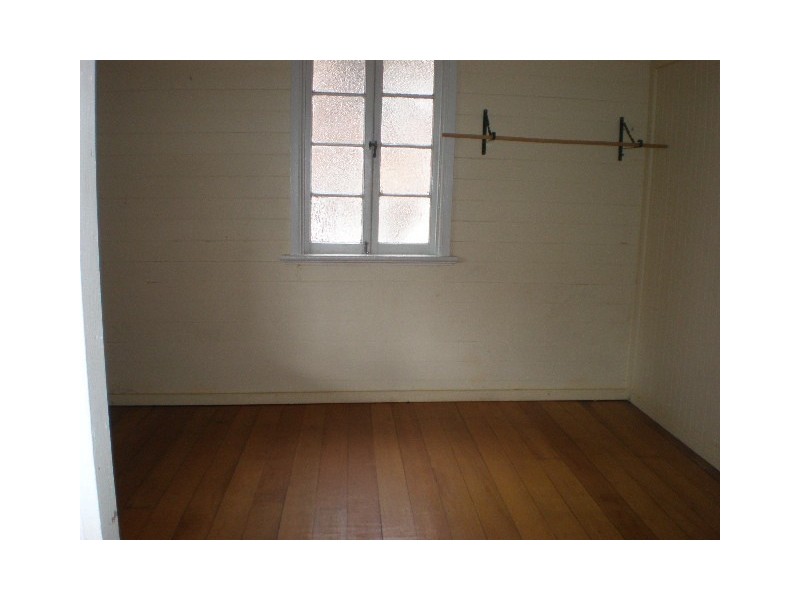 28 Lily Street, Cairns North QLD 4870