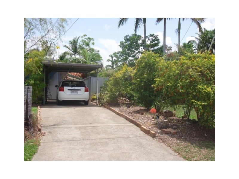 1/5 Kimba Close, White Rock QLD 4868