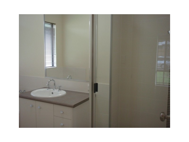 8 Taffles Street, Redlynch QLD 4870