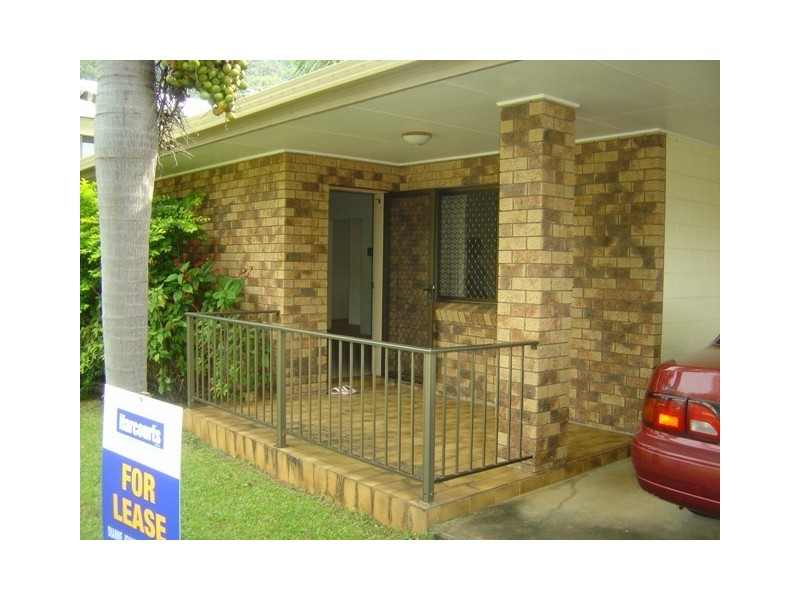 210 Currawong Street, Bayview Heights QLD 4868