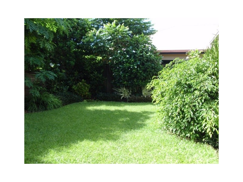 4 Melville Close, Mount Sheridan QLD 4868