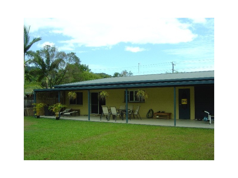 13 Turner Street, Whitfield QLD 4870