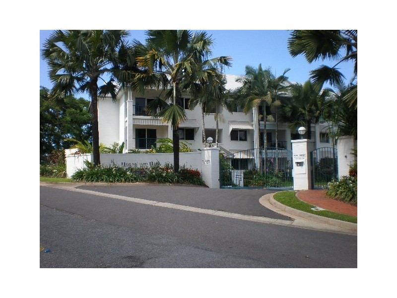 33/8 Munro Terrace, Mooroobool QLD 4870