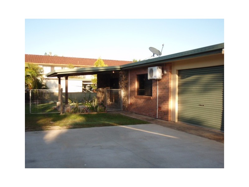 2/29 Creedy Street, Westcourt QLD 4870