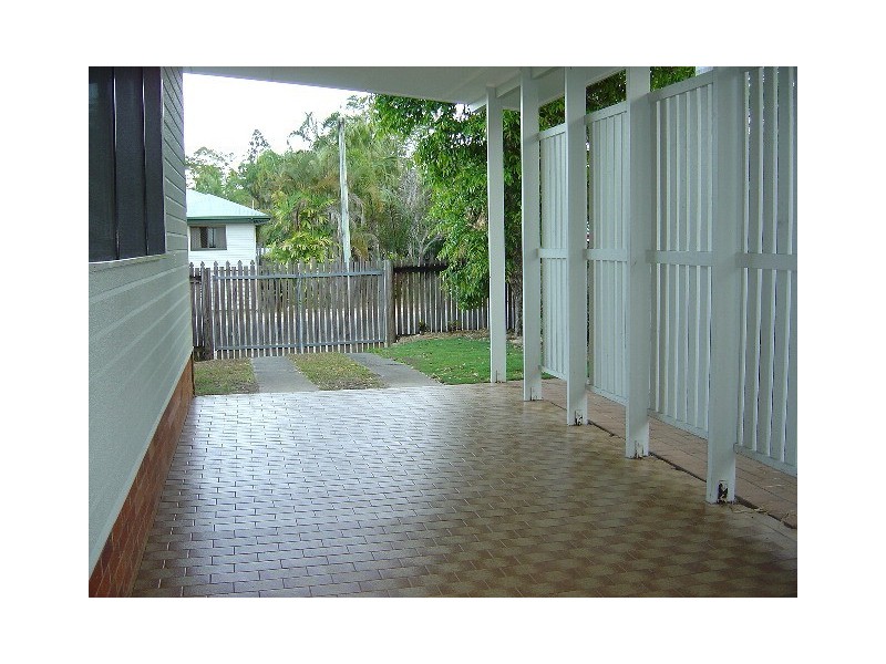 1 Fogarty Street, Whitfield QLD 4870