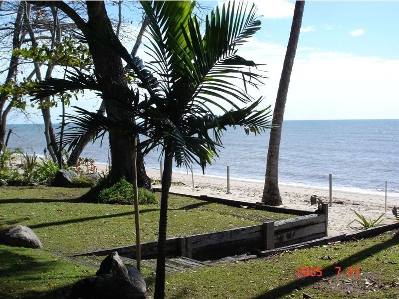 58 Hibiscus Lane, Holloways Beach QLD 4878