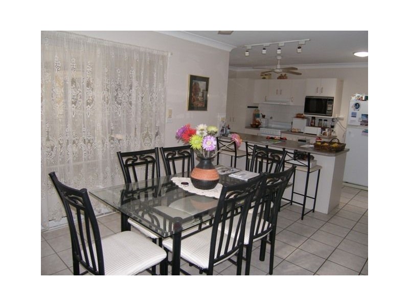 9 Granadilla Close, Holloways Beach QLD 4878