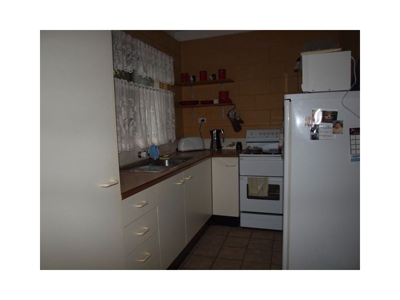 118 Wistaria Street, Holloways Beach QLD 4878