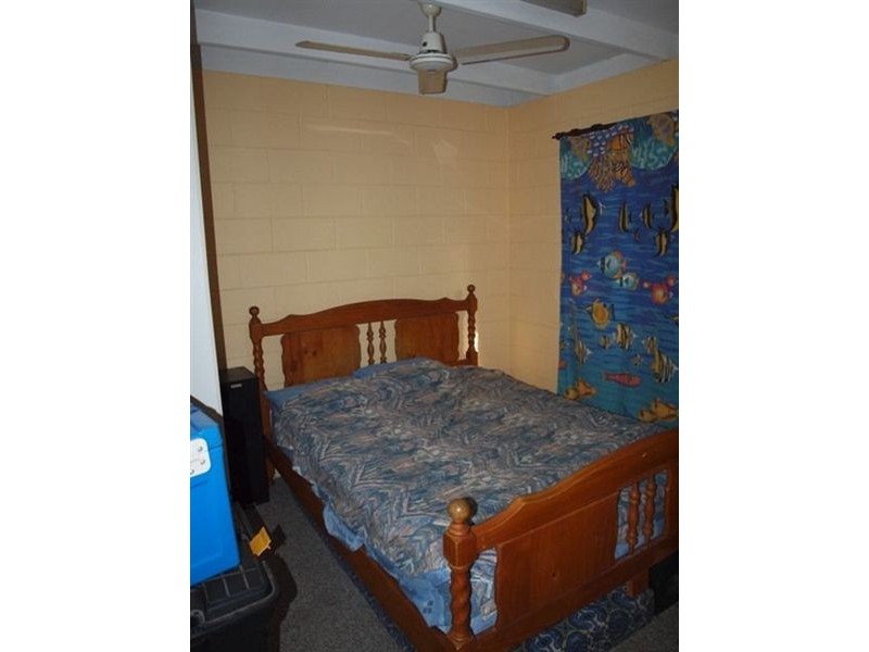 118 Wistaria Street, Holloways Beach QLD 4878