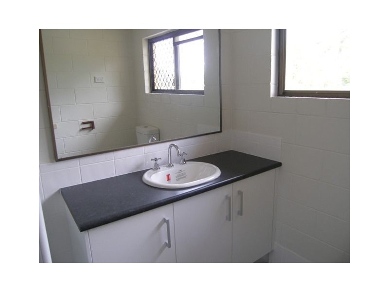 8/20 Palm, Holloways Beach QLD 4878