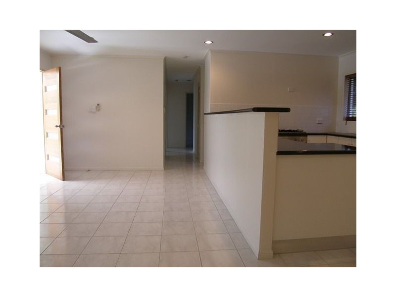 2 Mahogany Street, Holloways Beach QLD 4878