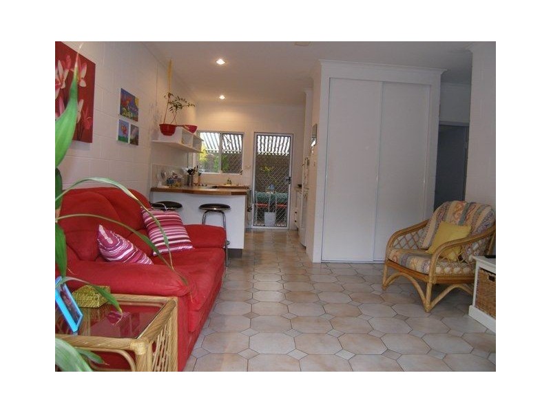 5/14 Palm Street, Holloways Beach QLD 4878