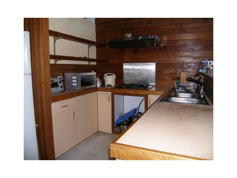 2 Saffron Close, Holloways Beach QLD 4878