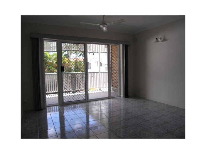 5/35-37 Martyn Street, Cairns QLD 4870