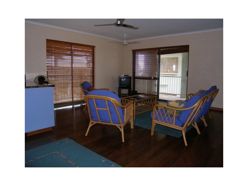 15 Arlington Esplanade, Clifton Beach QLD 4879