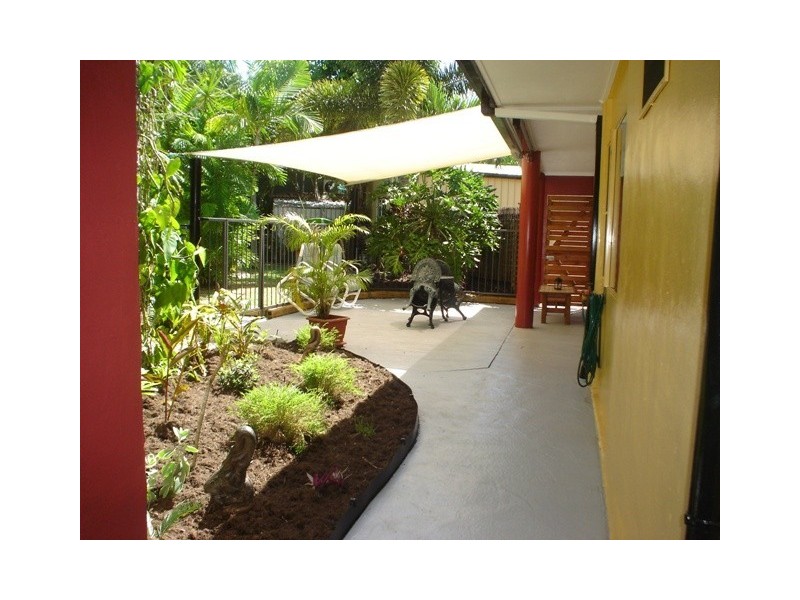 10 Jessie Close, Yorkeys Knob QLD 4878