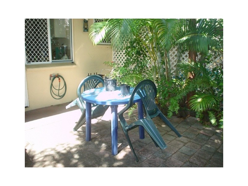 8/33 Fairweather Street, Yorkeys Knob QLD 4878