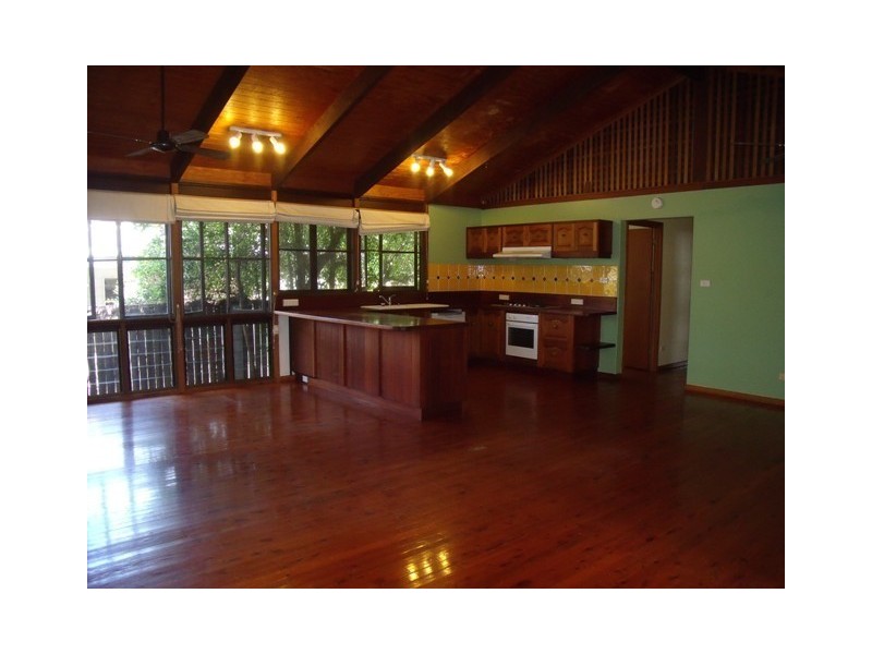 5 Carbeen Close, Holloways Beach QLD 4878