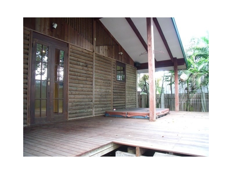 5 Carbeen Close, Holloways Beach QLD 4878