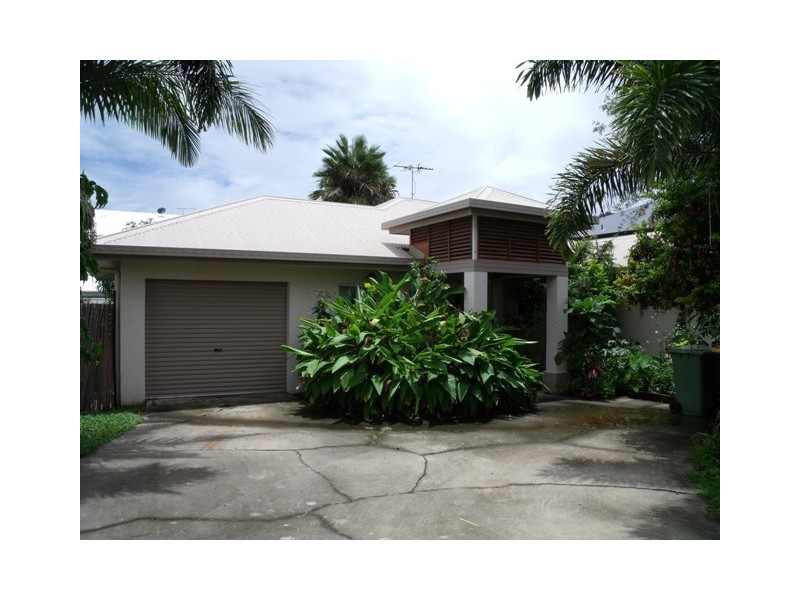 2/14 Oyster Court, Trinity Beach QLD 4879