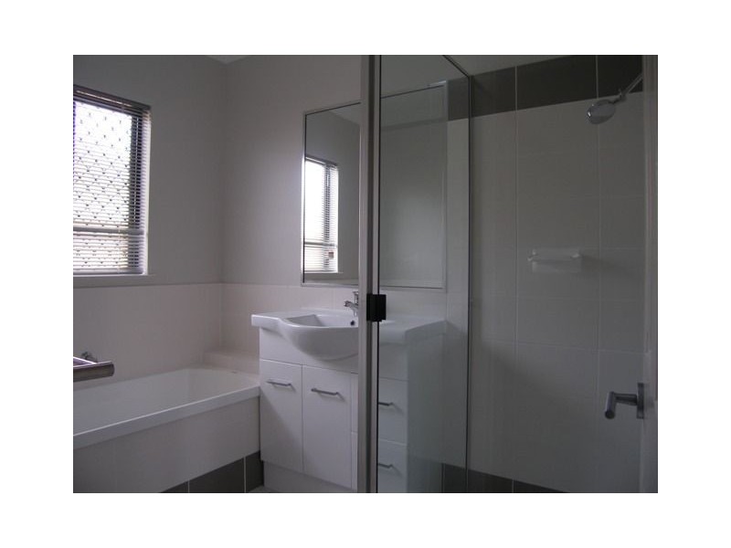 4 Liontown Way, Trinity Park QLD 4879