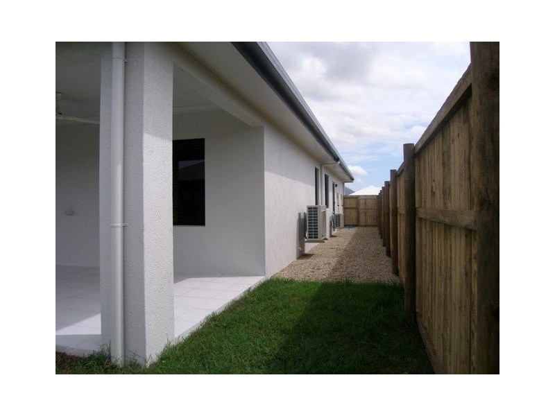 4 Liontown Way, Trinity Park QLD 4879