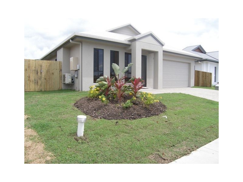 26 Fossilbrook Bend, Trinity Park QLD 4879