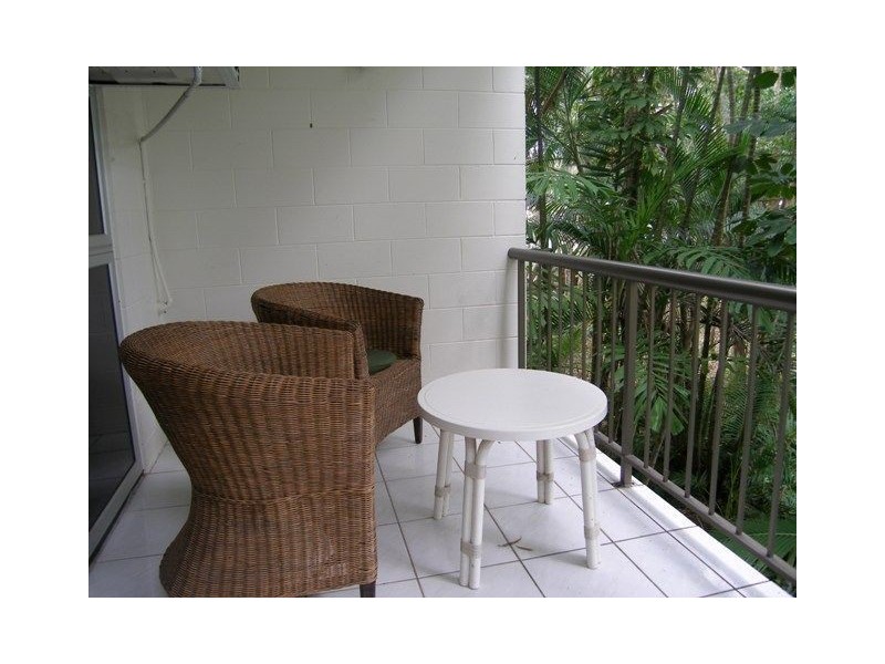8/67-69 Moore Street, Trinity Beach QLD 4879