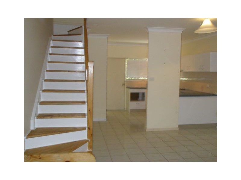 6/544 Varley Street, Yorkeys Knob QLD 4878