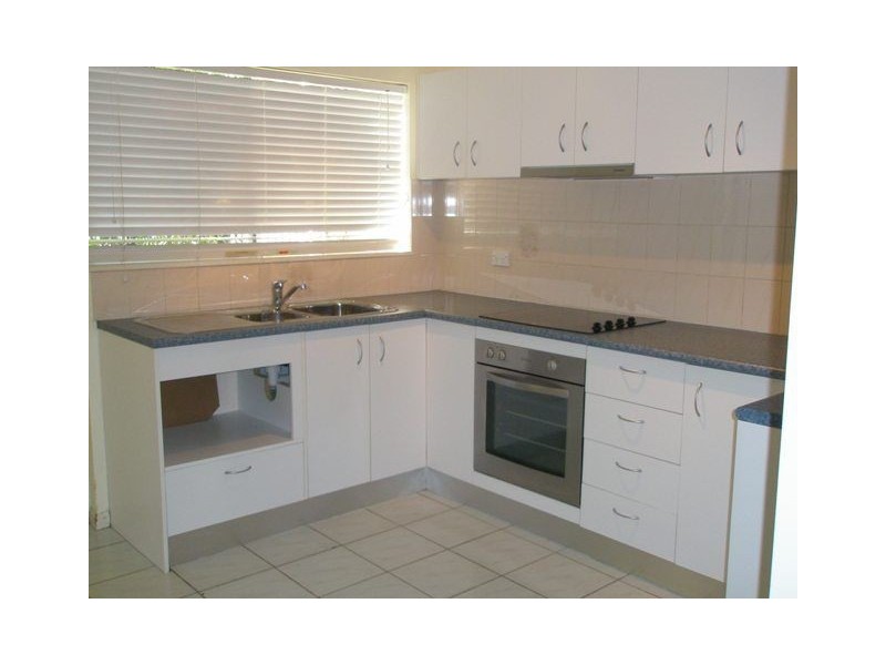 6/544 Varley Street, Yorkeys Knob QLD 4878