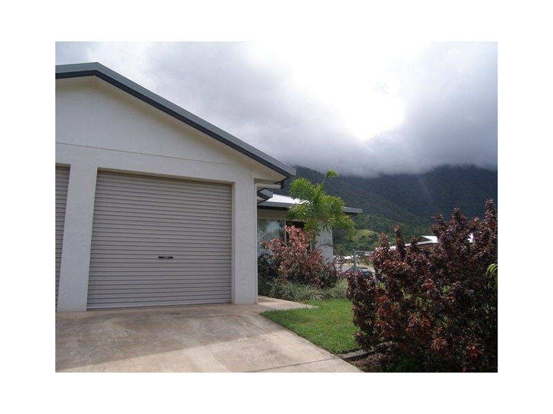 65 Jungara Street, Redlynch QLD 4870