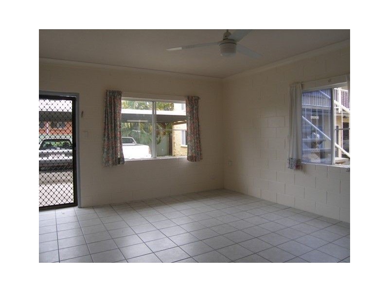 3/527 Varley Street, Yorkeys Knob QLD 4878