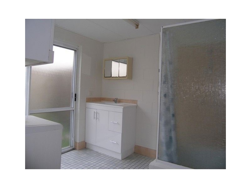 3/527 Varley Street, Yorkeys Knob QLD 4878