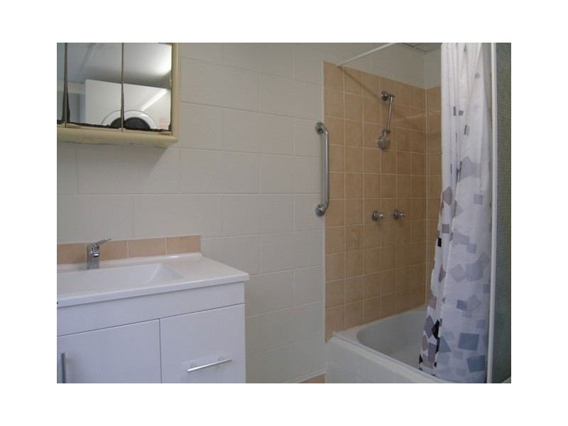 3/527 Varley Street, Yorkeys Knob QLD 4878