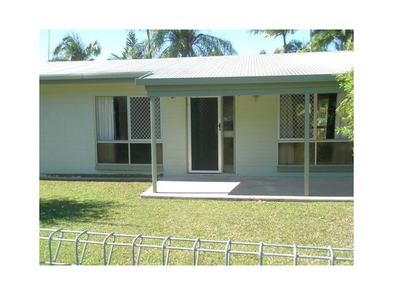 24 Cumberland Avenue, Smithfield QLD 4878