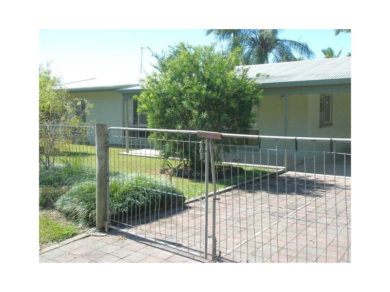 24 Cumberland Avenue, Smithfield QLD 4878