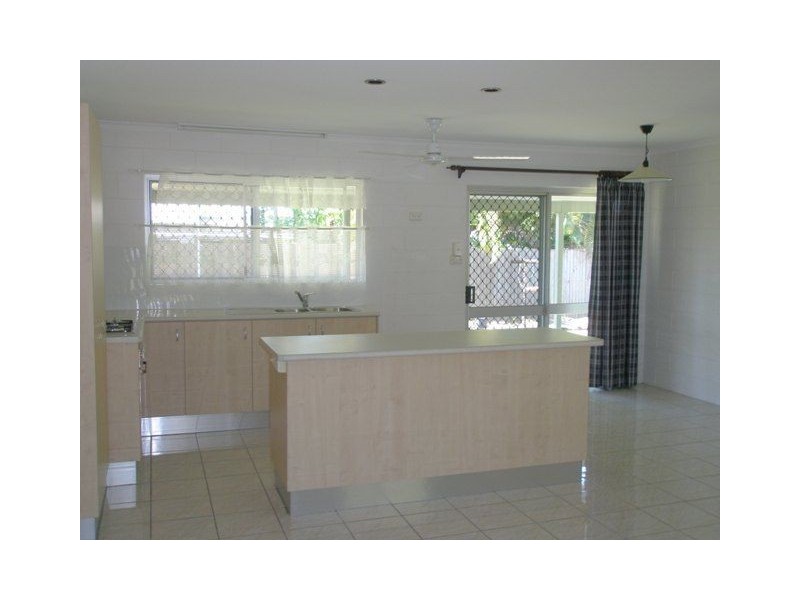 24 Cumberland Avenue, Smithfield QLD 4878