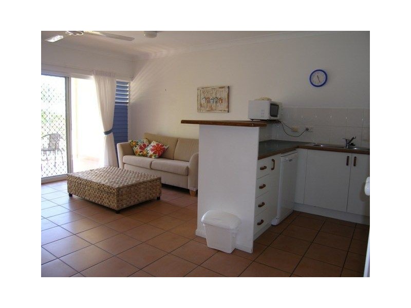 13/61 Sims Esplanade, Yorkeys Knob QLD 4878