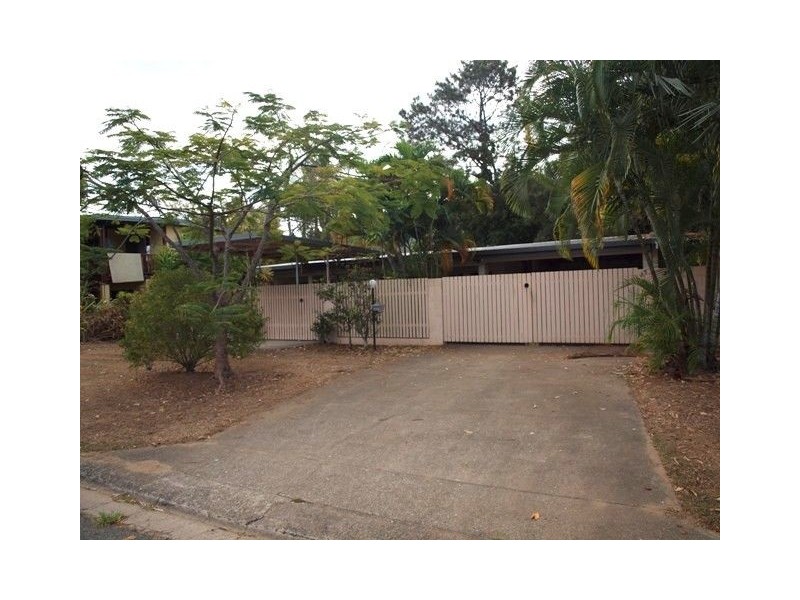 35 Yurongi Street, Caravonica QLD 4878