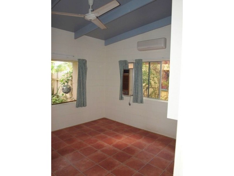 35 Yurongi Street, Caravonica QLD 4878