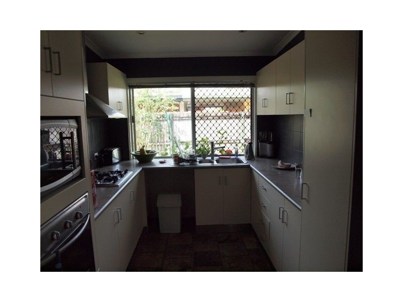 7 Carolyn Close, Yorkeys Knob QLD 4878