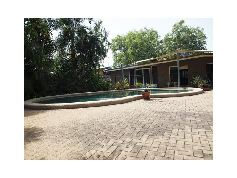 7 Carolyn Close, Yorkeys Knob QLD 4878