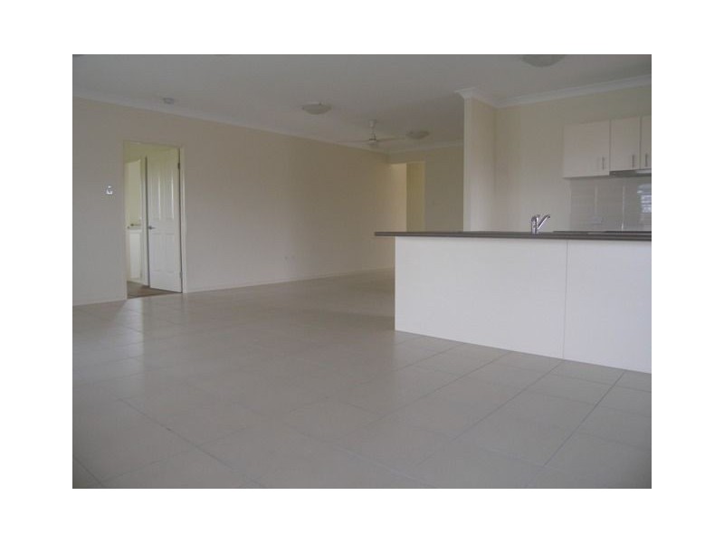 10 Liontown Way, Trinity Park QLD 4879