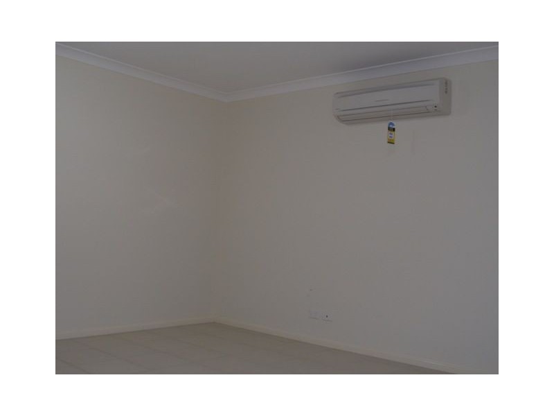 3 Chandra Close, Redlynch QLD 4870