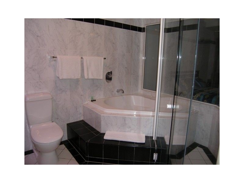 3/2 Deauville Close, Yorkeys Knob QLD 4878