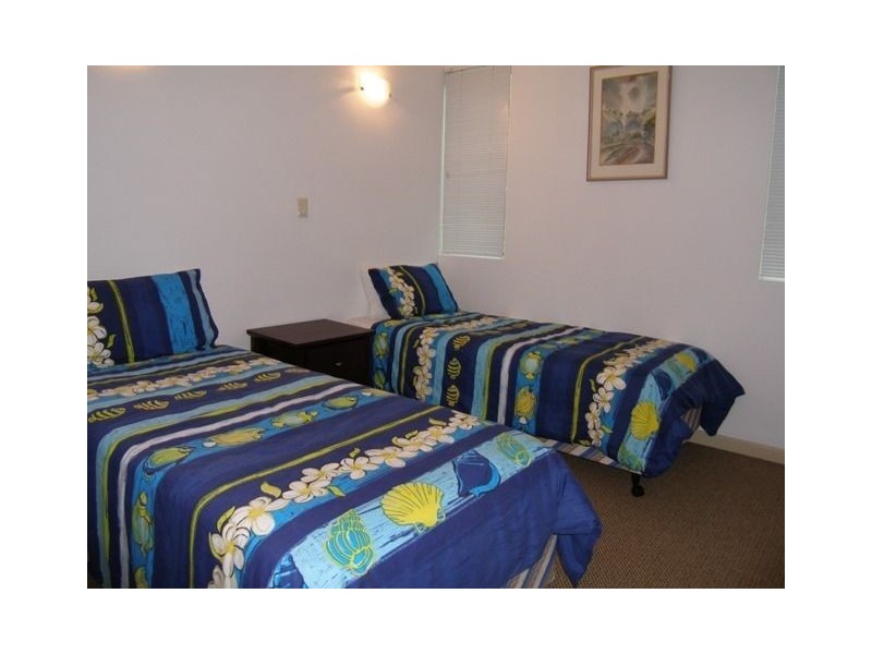 3/2 Deauville Close, Yorkeys Knob QLD 4878