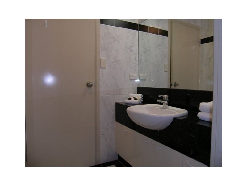 3/2 Deauville Close, Yorkeys Knob QLD 4878